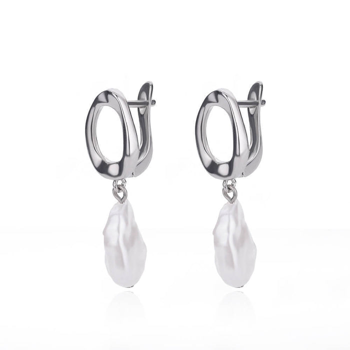 Geometric Circular Design Water Pearl Earrings